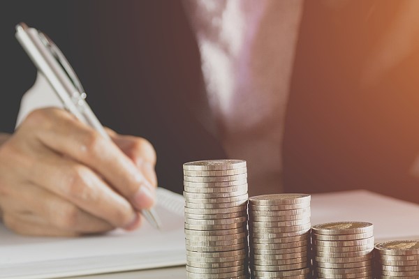 因为还不起信用卡坐牢了？信用卡还不上会坐牢的情况？