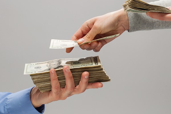 农行信用卡分期还款的利息是多少？分期还款如何申请？