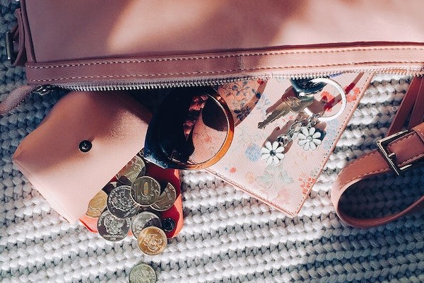 信用卡逾期可以申请停息分期吗？信用卡逾期后果是什么？