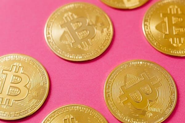 建行信用卡逾期了怎么跟银行协商解决？该如何计算利息？