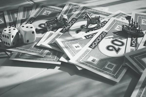 信用卡欠款10万无力偿还怎么办？可以申请房贷吗？