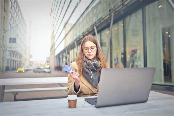 莫名其妙收到微粒贷短信是为什么？微粒贷借款门槛高吗？