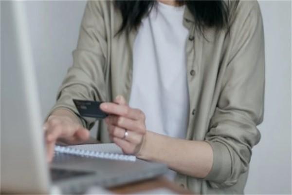 中原消费金融的催收太暴力可以报警吗？逾期会起诉吗
