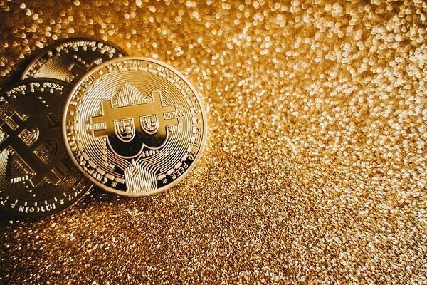 农行信用卡逾期了7天怎么办，利息怎么减免