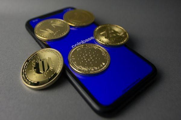 借呗逾期提前收回什么意思？借呗逾期要求全额还款怎么办？