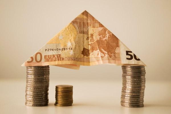 借呗逾期半年可以协商只还本金吗？利息多少呢？