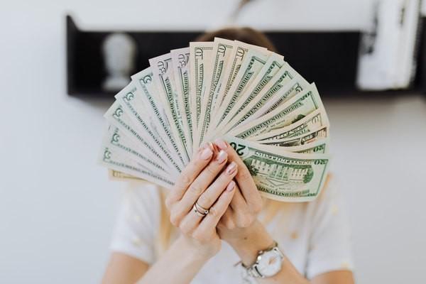 京东金条逾期两个月会怎么样吗？利息多少呢？