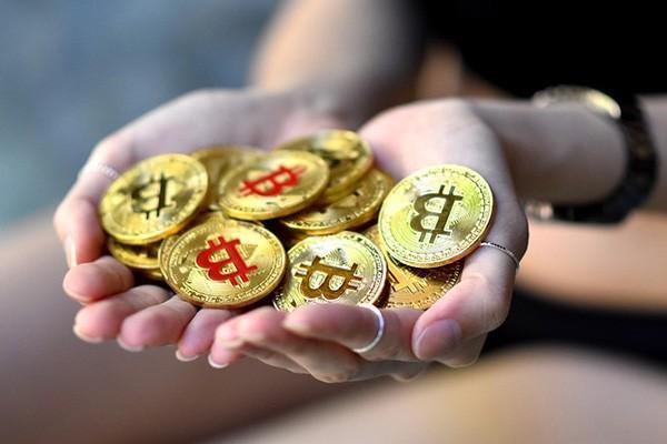 欠招商银行信用卡12万还不起了怎么办，多久会变成呆账？