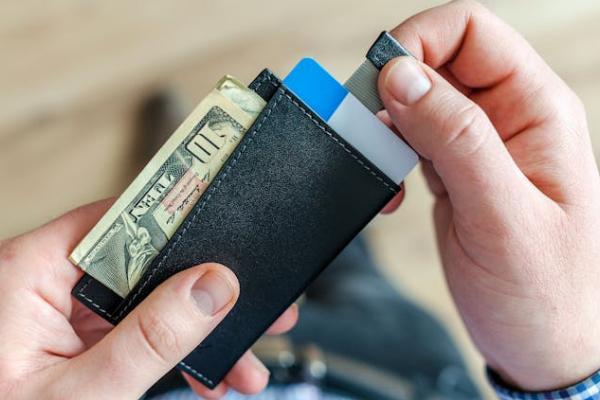 光大信用卡逾期一年上门