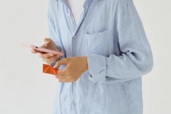 平安信用卡两万两年没还会怎么样？逾期还不上怎么办？