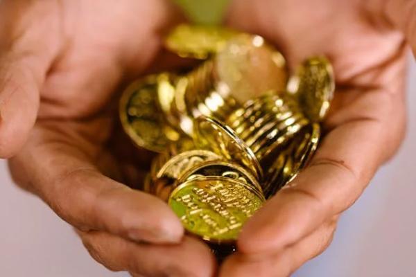 欠微粒贷16万坐牢了还要还钱吗？可以延期还款吗？