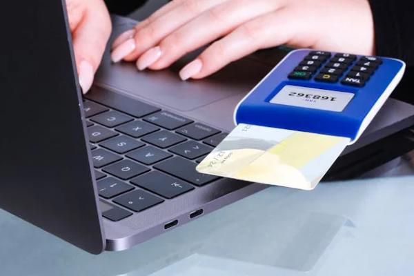 用错误信息申请信用卡怎么办？申请信用卡有哪些条件？