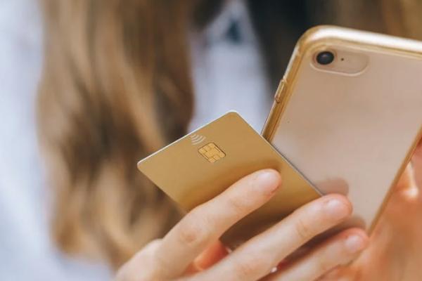 抖音办理广发信用卡有风险吗？如何辨别安全性？