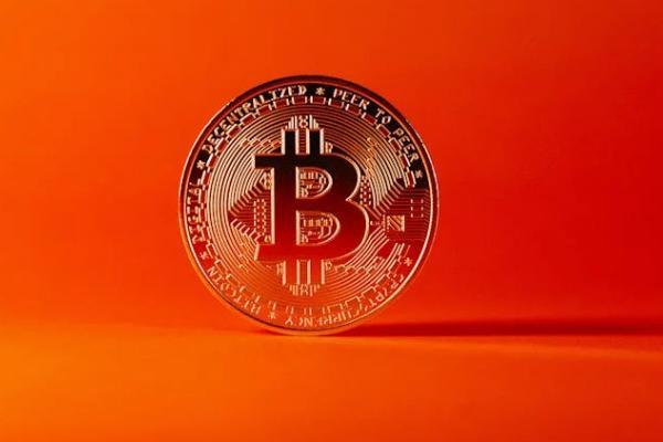 长城信用卡无界信用卡有年费吗？额度多少？