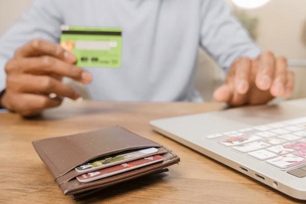 信用卡协商还款影响征信吗？逾期一个月补救方法是什么？